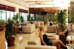 lobby hotelu Dinler